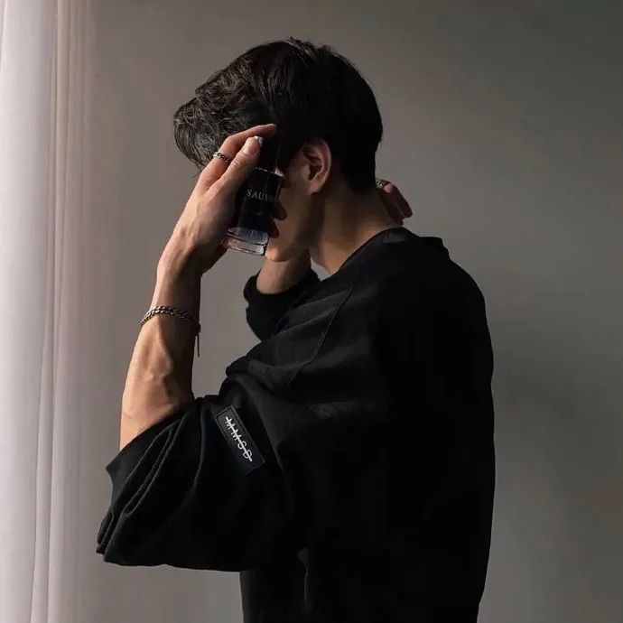 图片[27]-超好看的小众微信头像-喜欢表情包分享—全网表情包