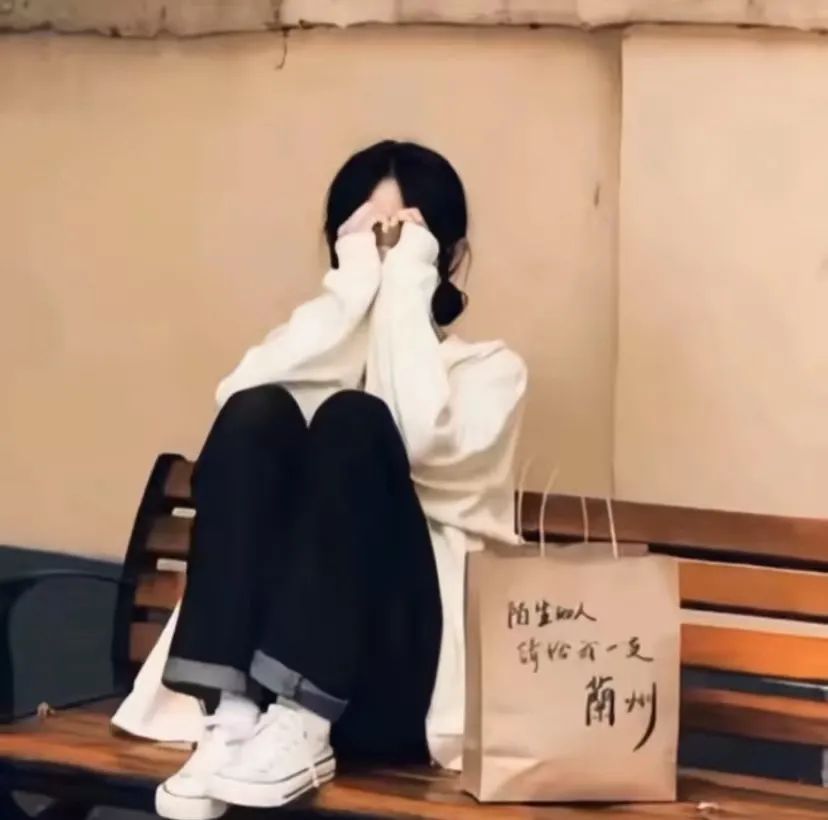图片[26]-头像 | 颜值很高的微信头像-喜欢表情包分享—全网表情包