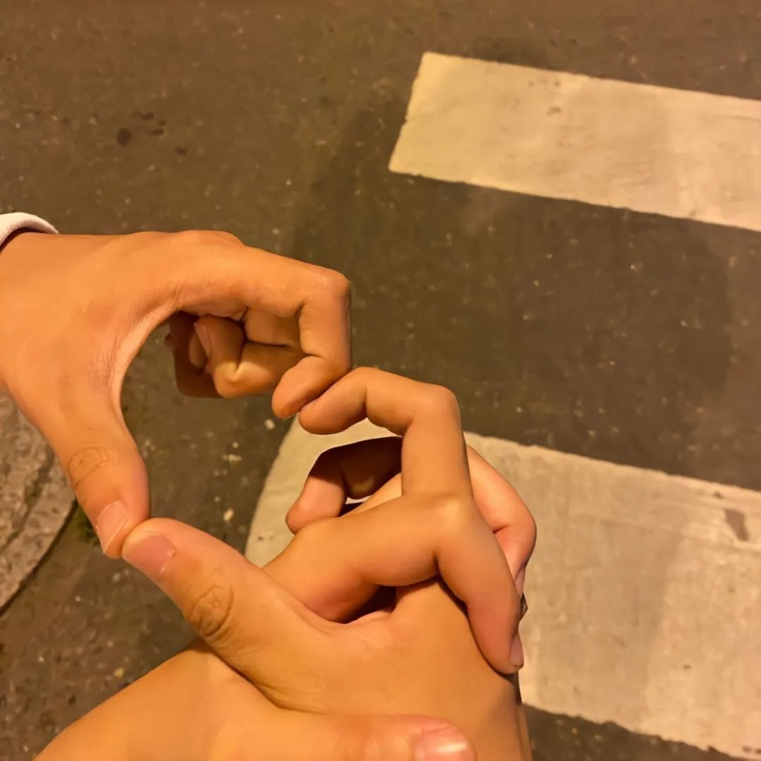 图片[13]-心动情侣头像-喜欢表情包分享—全网表情包