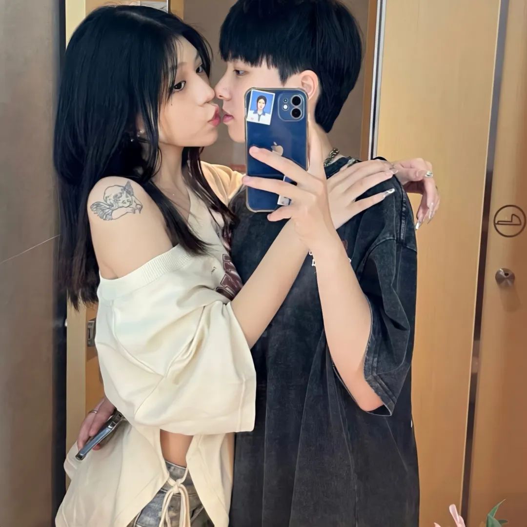 图片[14]-少女少男情头之头像-喜欢表情包分享—全网表情包