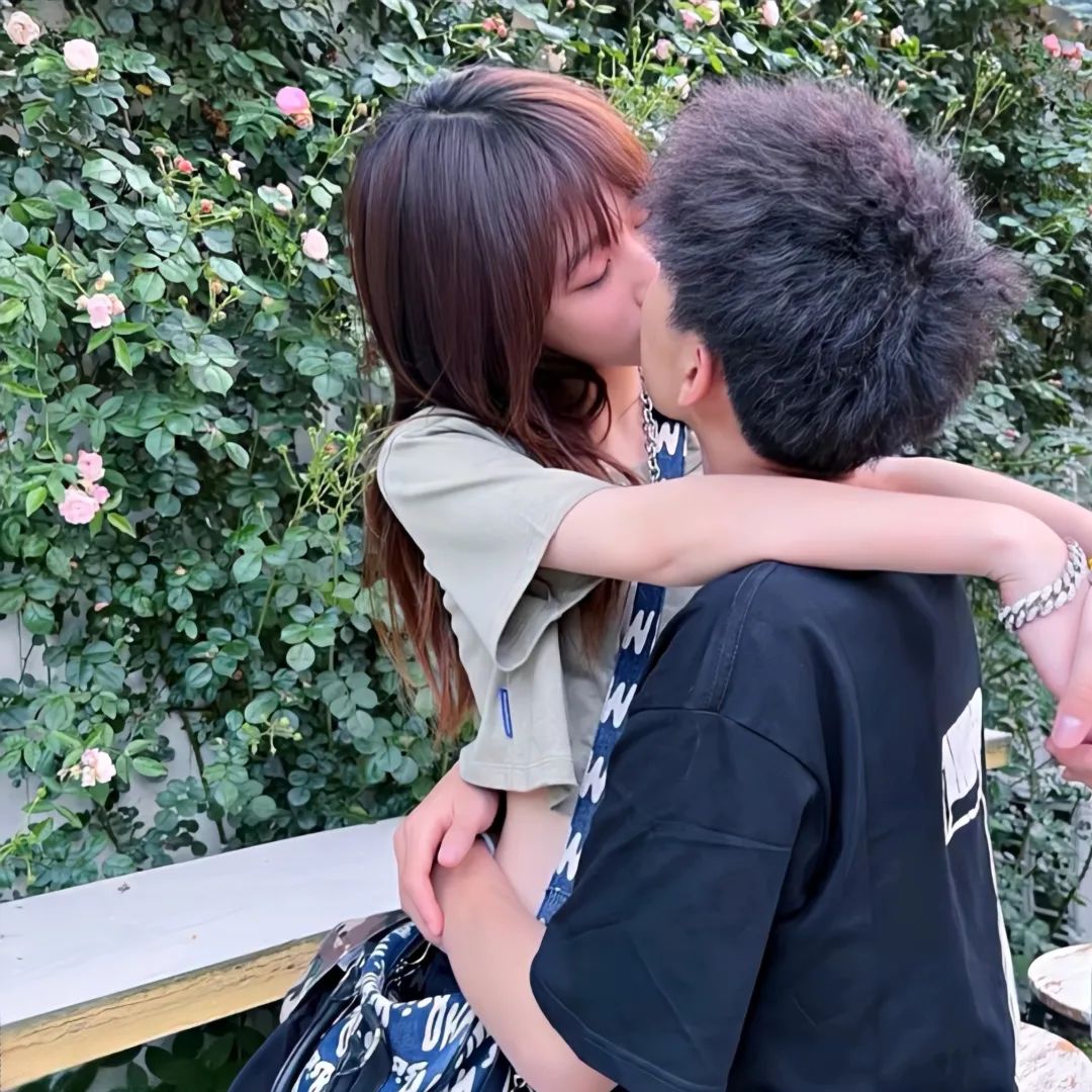 图片[22]-少女少男情头之头像-喜欢表情包分享—全网表情包