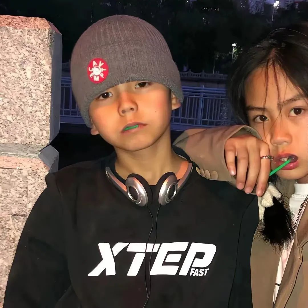 图片[7]-情侣头像精选-喜欢表情包分享—全网表情包