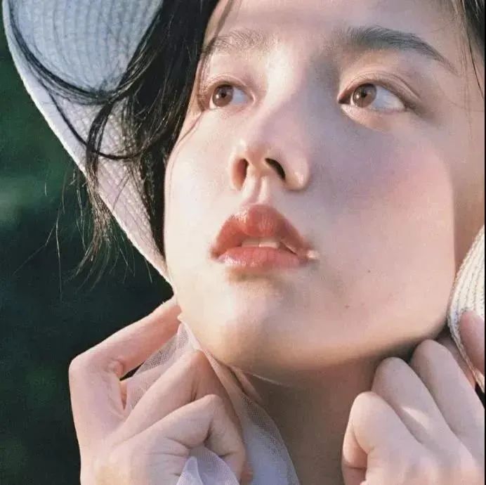 图片[32]-头像丨不同风格的微信头像-喜欢表情包分享—全网表情包