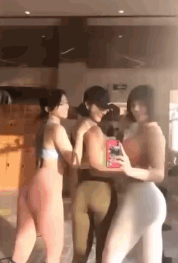 图片[1]-这几个姑娘一般人扛不住吧-喜欢表情包分享—全网表情包
