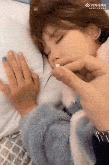 图片[1]-【GIF】啊…这…-喜欢表情包分享—全网表情包