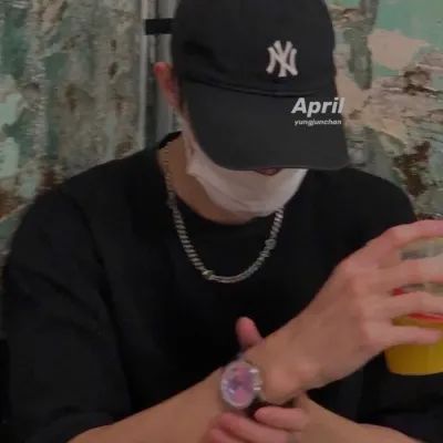 图片[44]-头像 | 颜值很高的微信头像-喜欢表情包分享—全网表情包