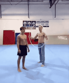 图片[1]-【GIF】首先排除倒放！-喜欢表情包分享—全网表情包