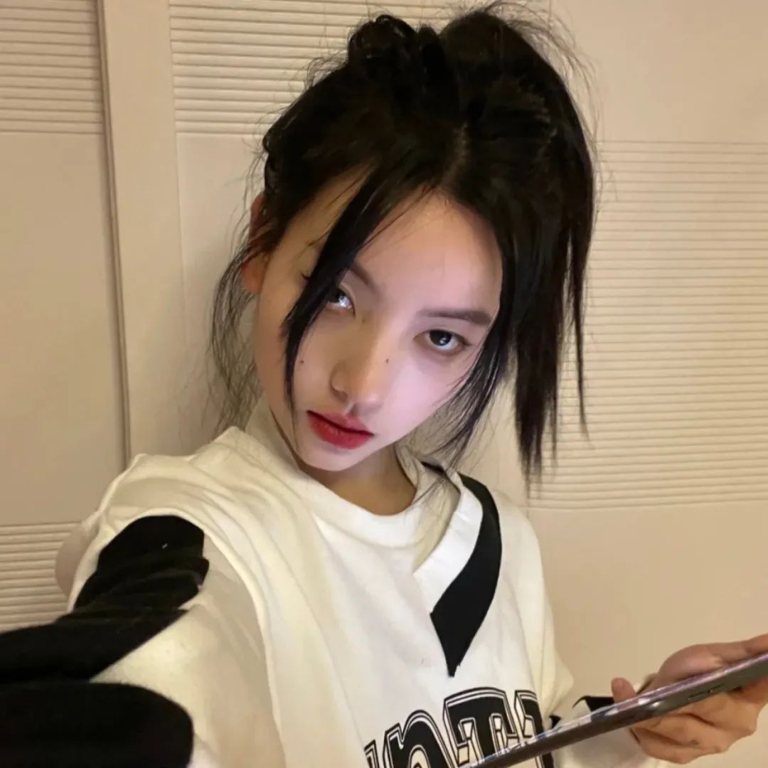 图片[30]-头像 | 一组绝美微信头像-喜欢表情包分享—全网表情包