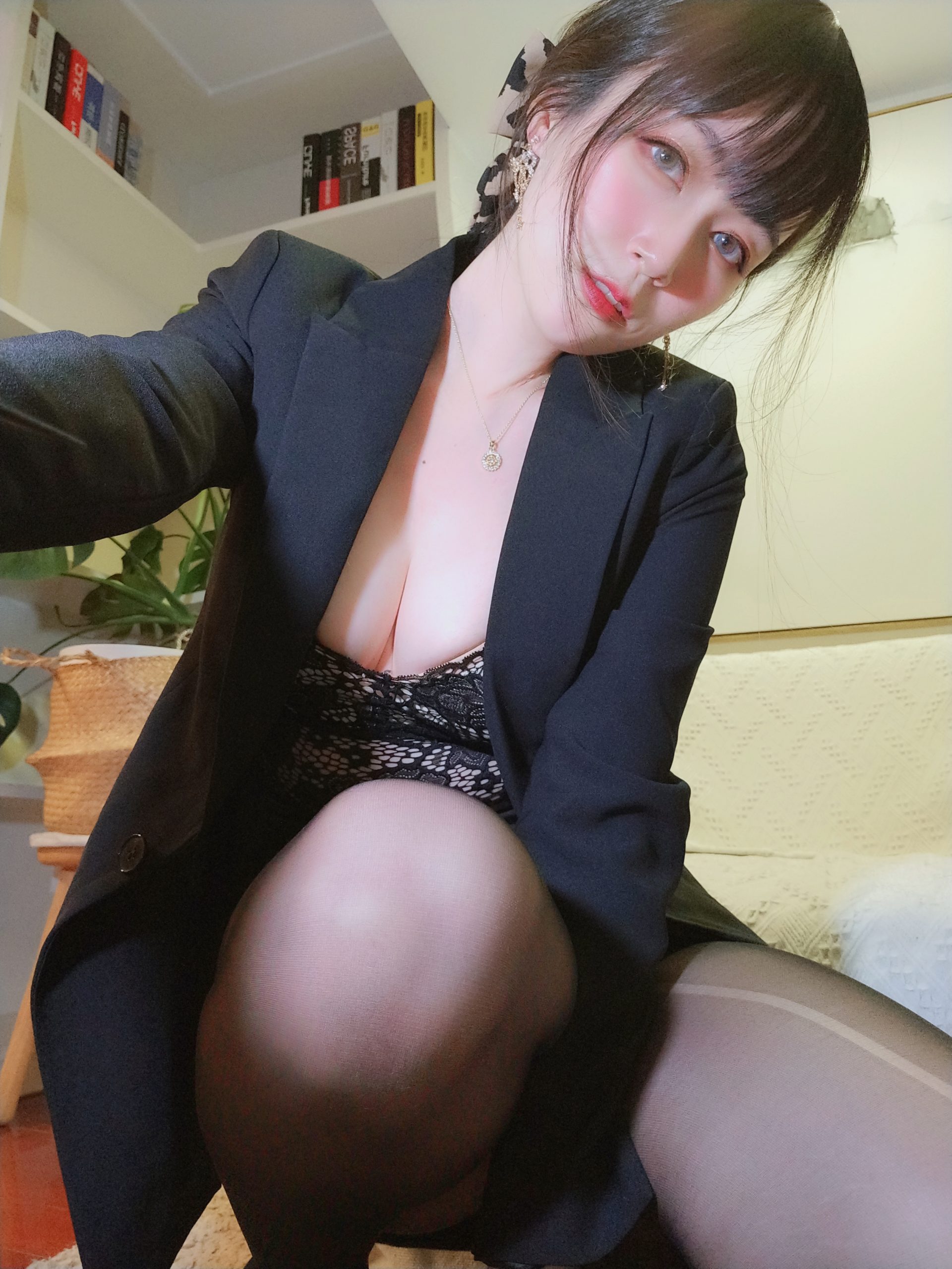 图片[9]-✨西装ol自摄-喜欢表情包分享—全网表情包