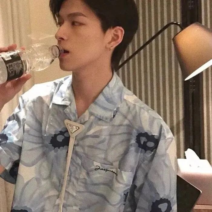图片[35]-找到了一组好看的头像，试试吧-喜欢表情包分享—全网表情包